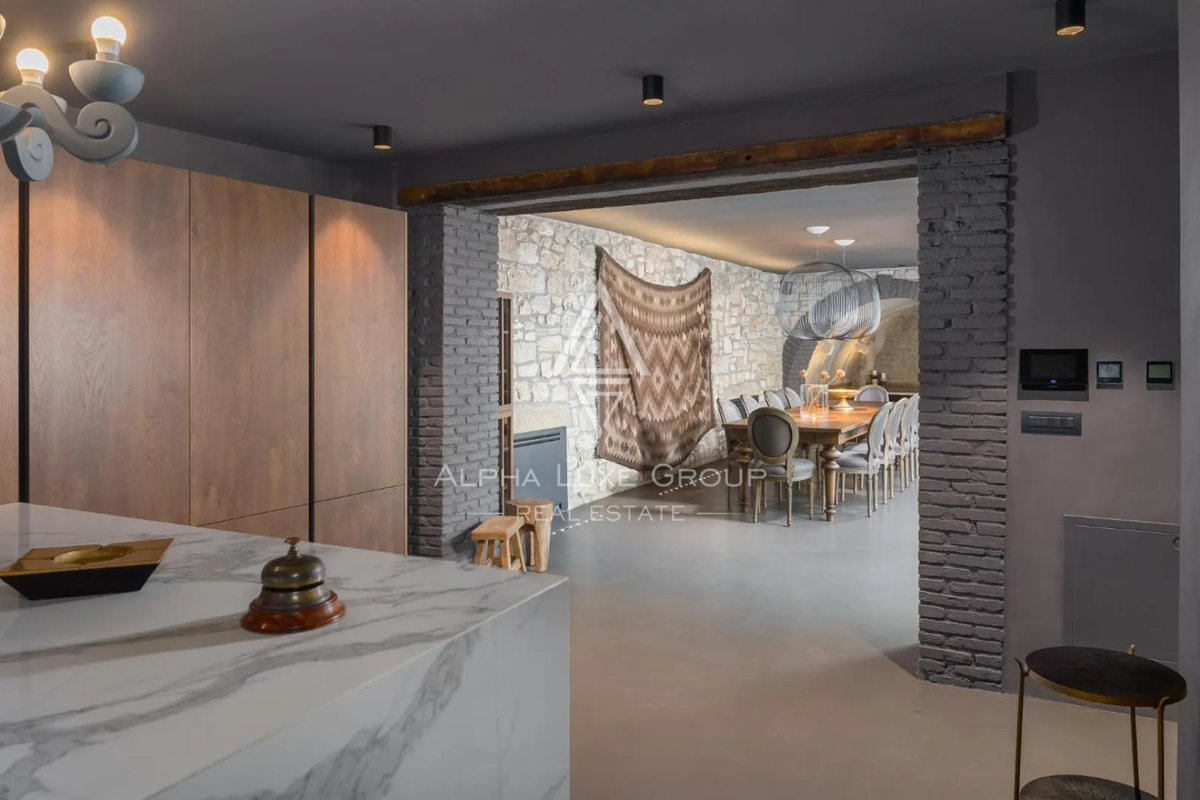 Istria, Poreč: Moderna casa in pietra vicino costa