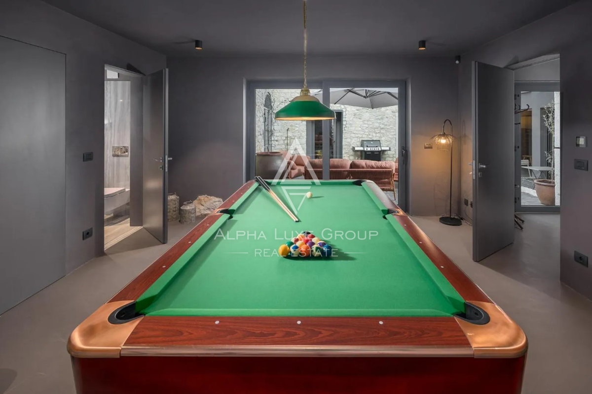 Istria, Poreč: Moderna casa in pietra vicino costa