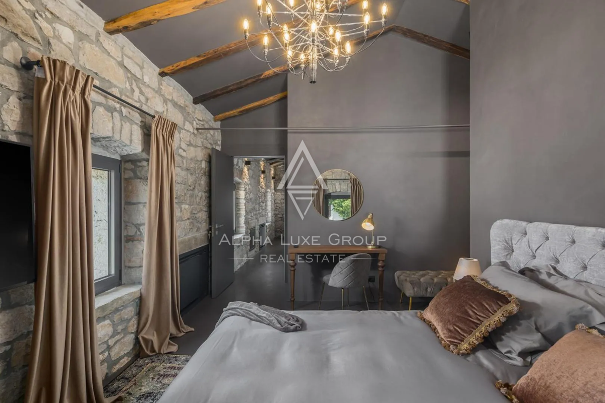 Istria, Poreč: Moderna casa in pietra vicino costa