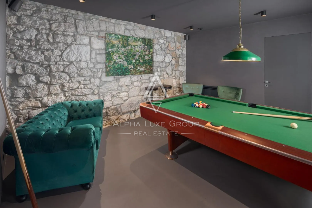 Istria, Poreč: Moderna casa in pietra vicino costa