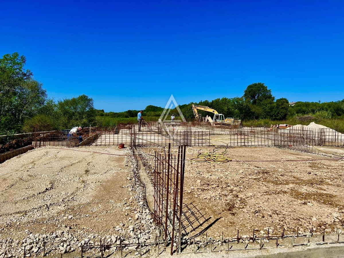 Istria, Salvore: Moderne case fronte mare con vista