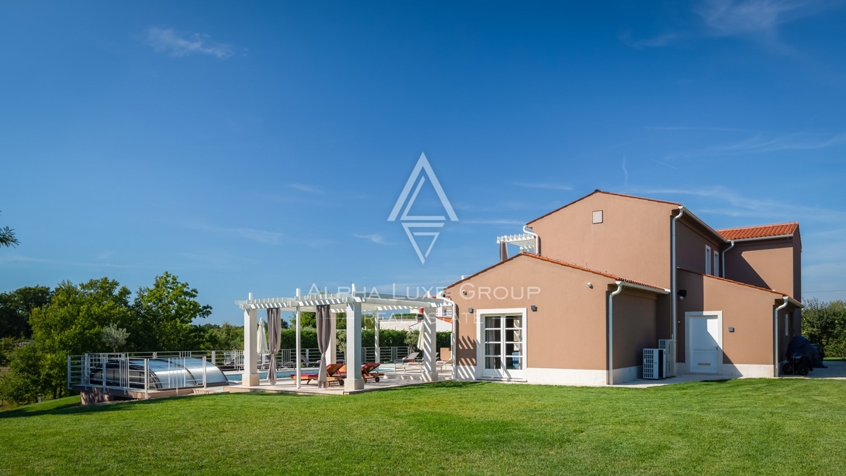 Istria, Svetvinčenat: Villa elegante con piscina e spa