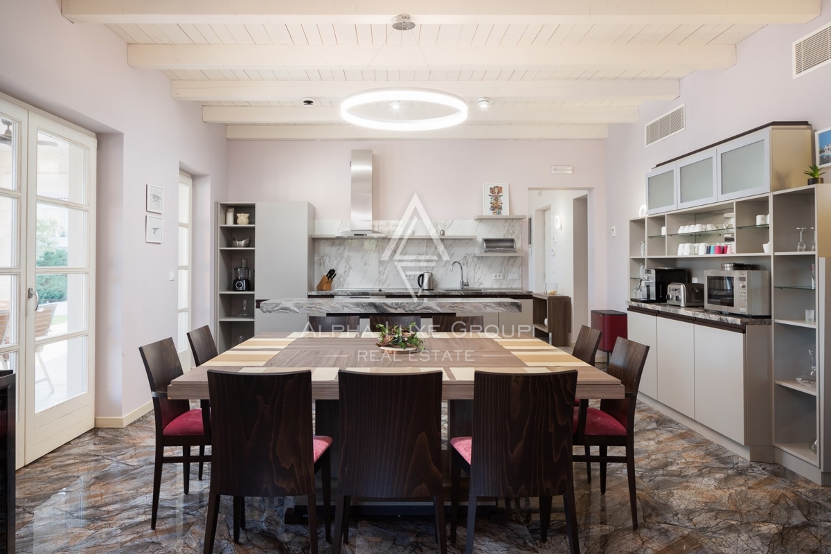 Istria, Svetvinčenat: Villa elegante con piscina e spa