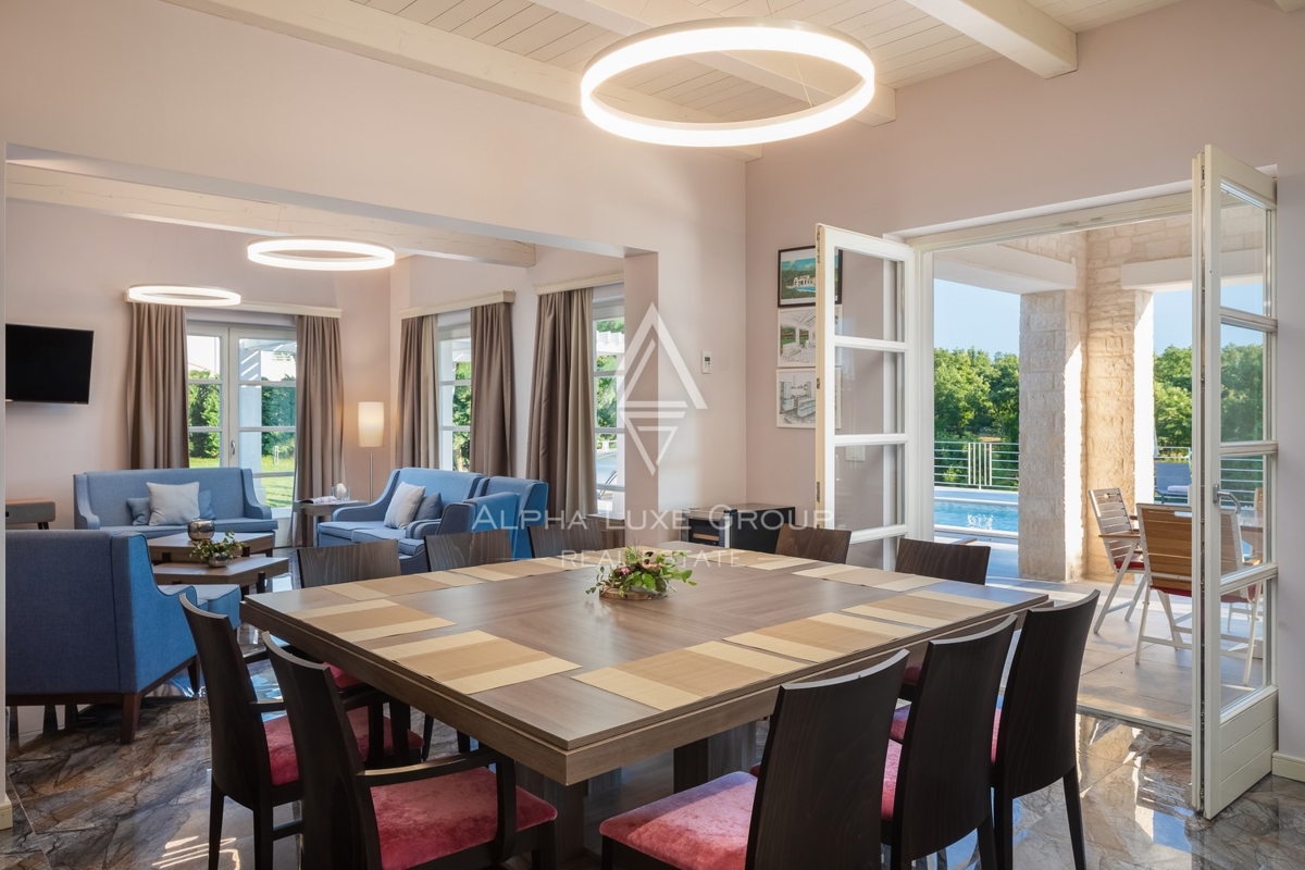 Istria, Svetvinčenat: Villa elegante con piscina e spa