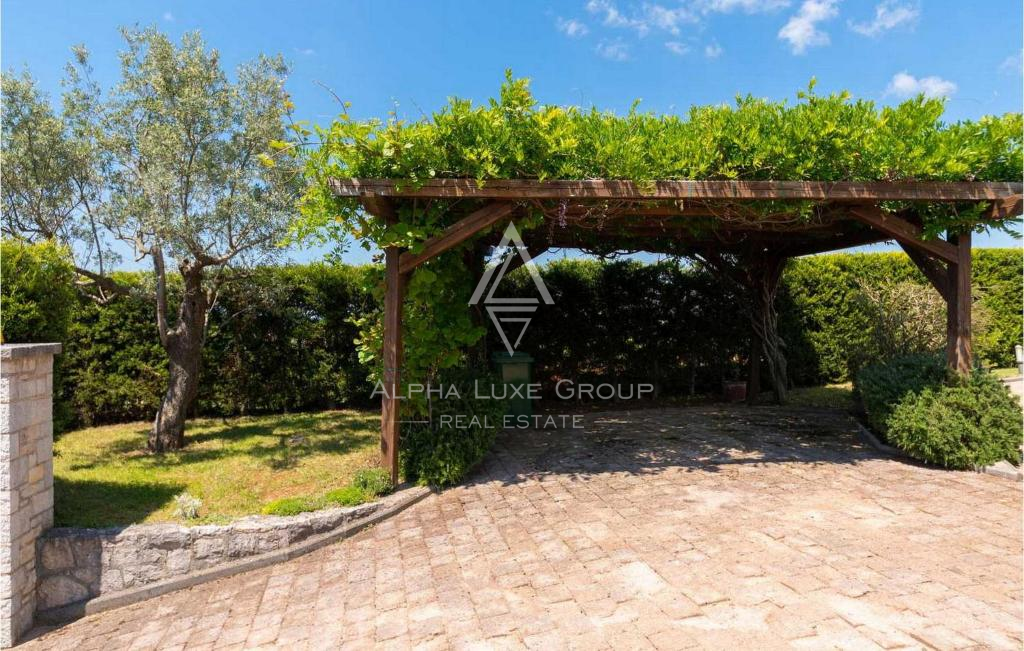 Istria, Tinjan: Casa rurale con piscina privata