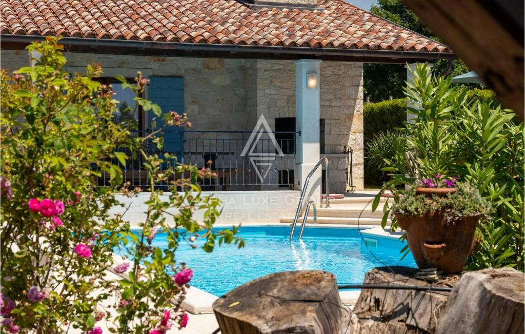 Istria, Tinjan: Casa rurale con piscina privata