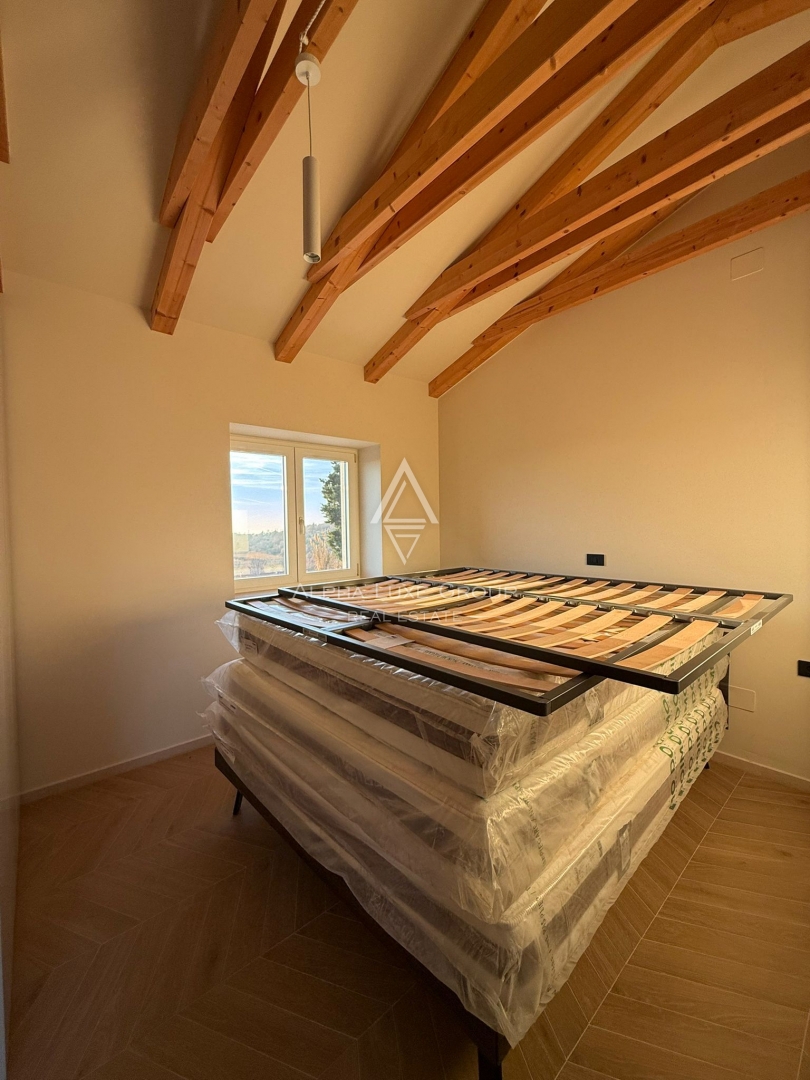 Istria, Momjan: Casa in pietra tradizionale esclusiva