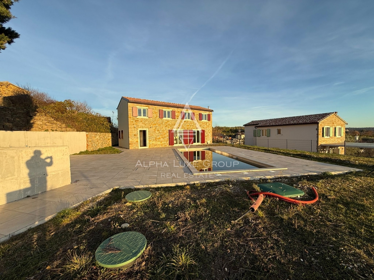 Istria, Momjan: Casa in pietra tradizionale esclusiva