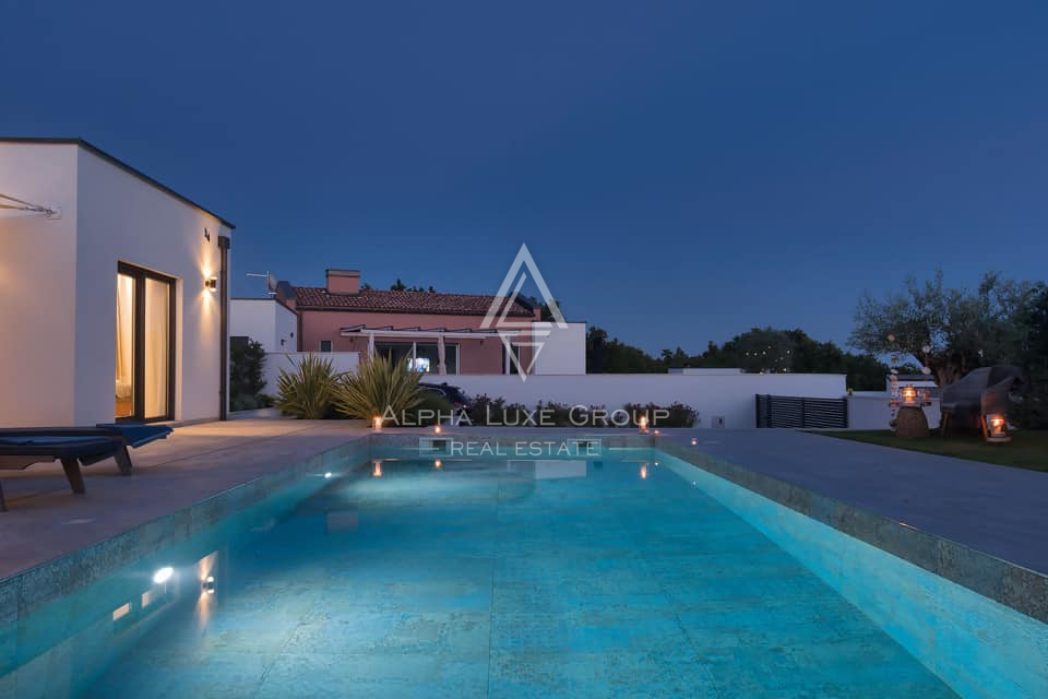 Istria, Vodnjan: Villa elegante con piscina riscaldata