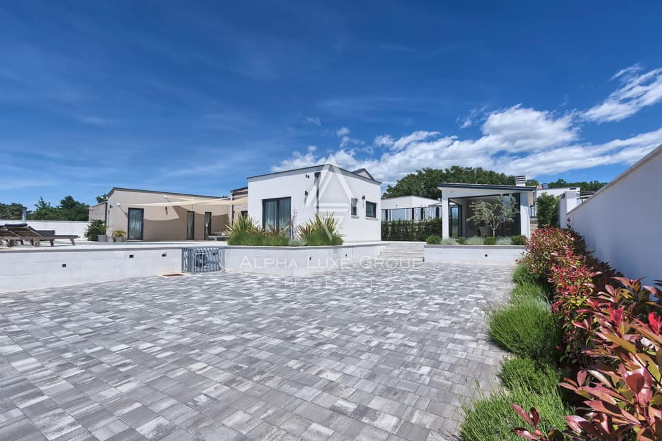 Istria, Vodnjan: Villa elegante con piscina riscaldata