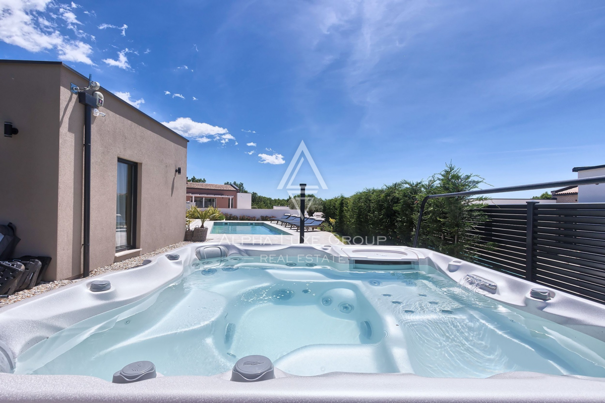 Istria, Vodnjan: Villa elegante con piscina riscaldata