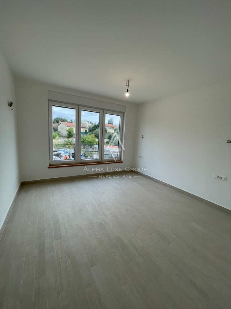 Istria, Umago: Nuovo appartamento con ascensore a Bašanija