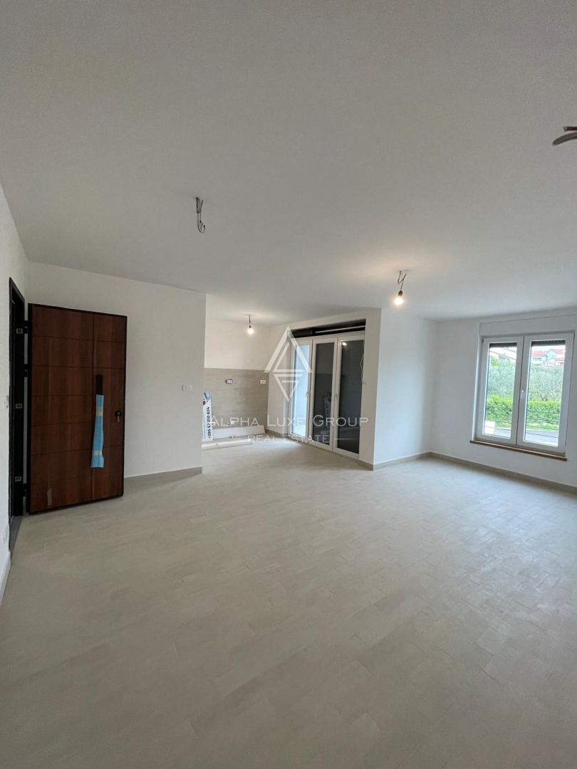 Istria, Umago: Nuovo appartamento con ascensore a Bašanija