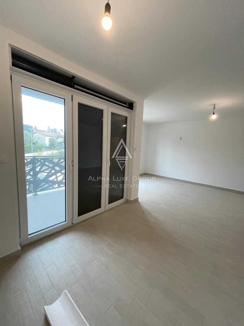 Istria, Umago: Nuovo appartamento con ascensore a Bašanija