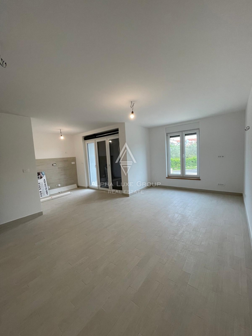 Istria, Umago: Nuovo appartamento con ascensore a Bašanija