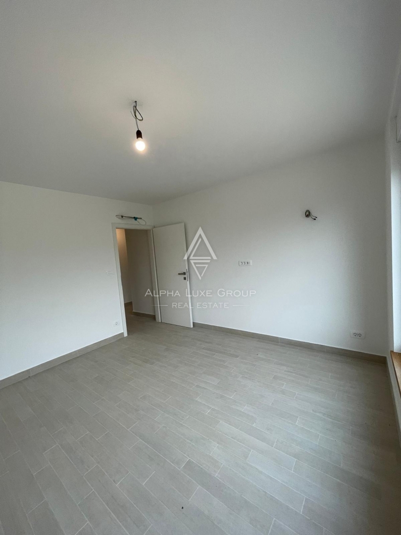 Istria, Umago: Nuovo appartamento con ascensore a Bašanija