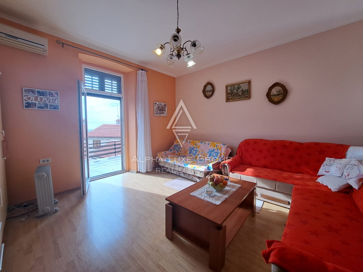 Istria, Buje – casa mista con ristorante e terrazza