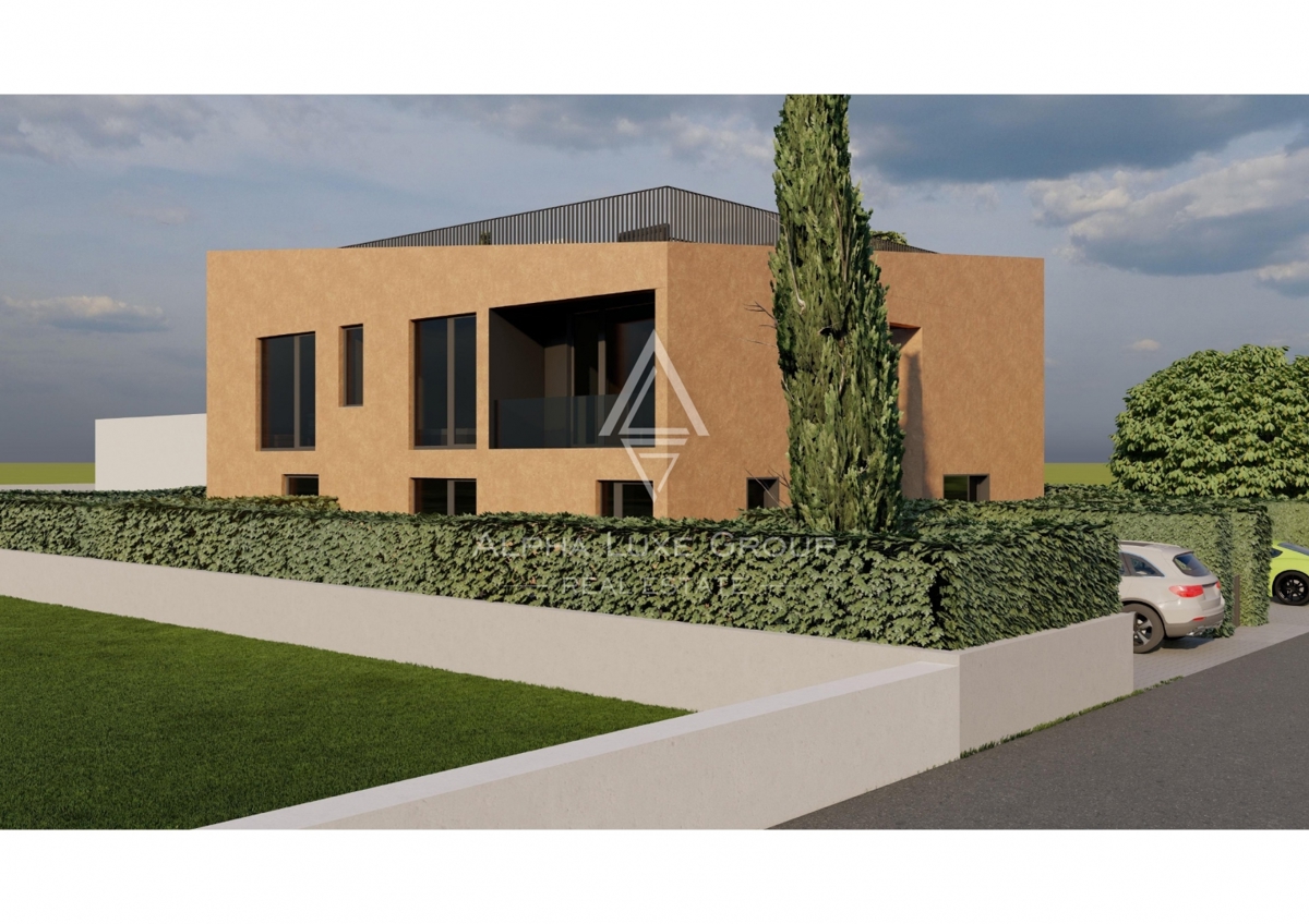 Istria, Poreč – appartamento al piano terra con cortile