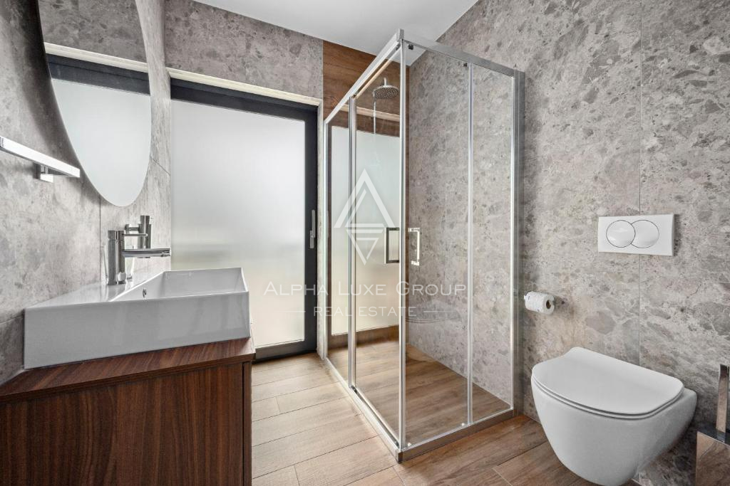 Istria, Banjole: Villa moderna vicino al mare