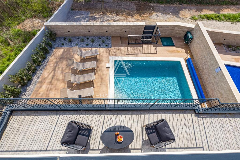 Istria, Banjole: Villa moderna vicino al mare