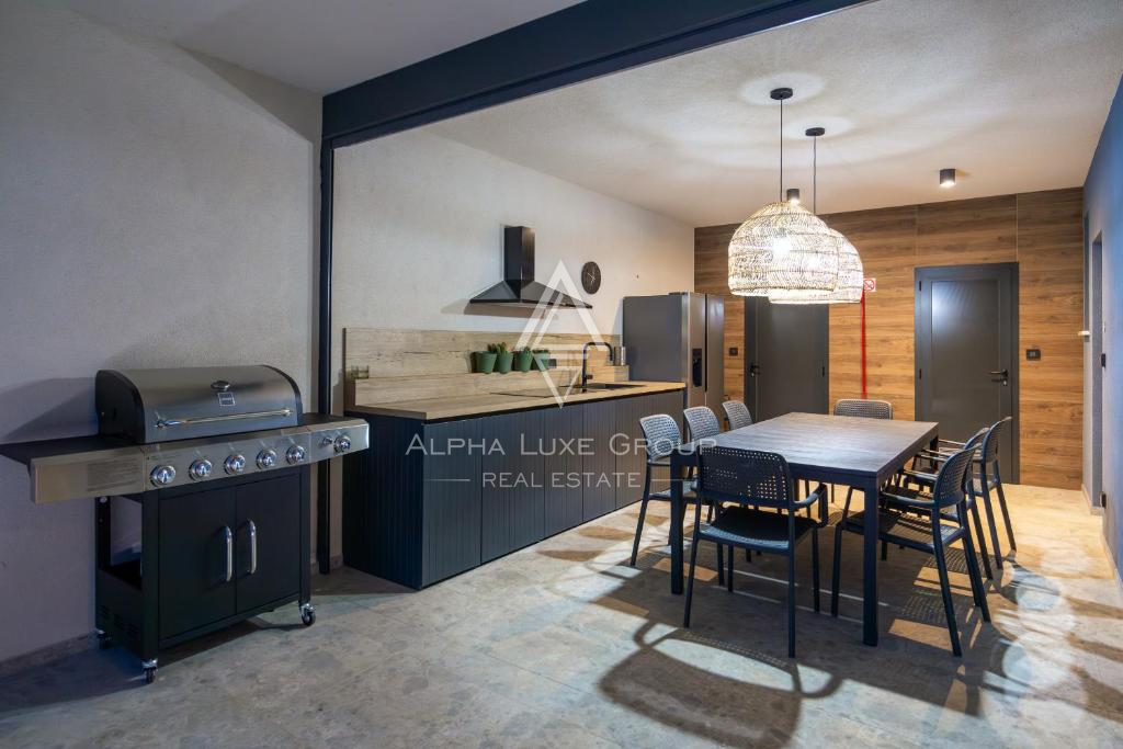 Istria, Banjole: Villa moderna vicino al mare