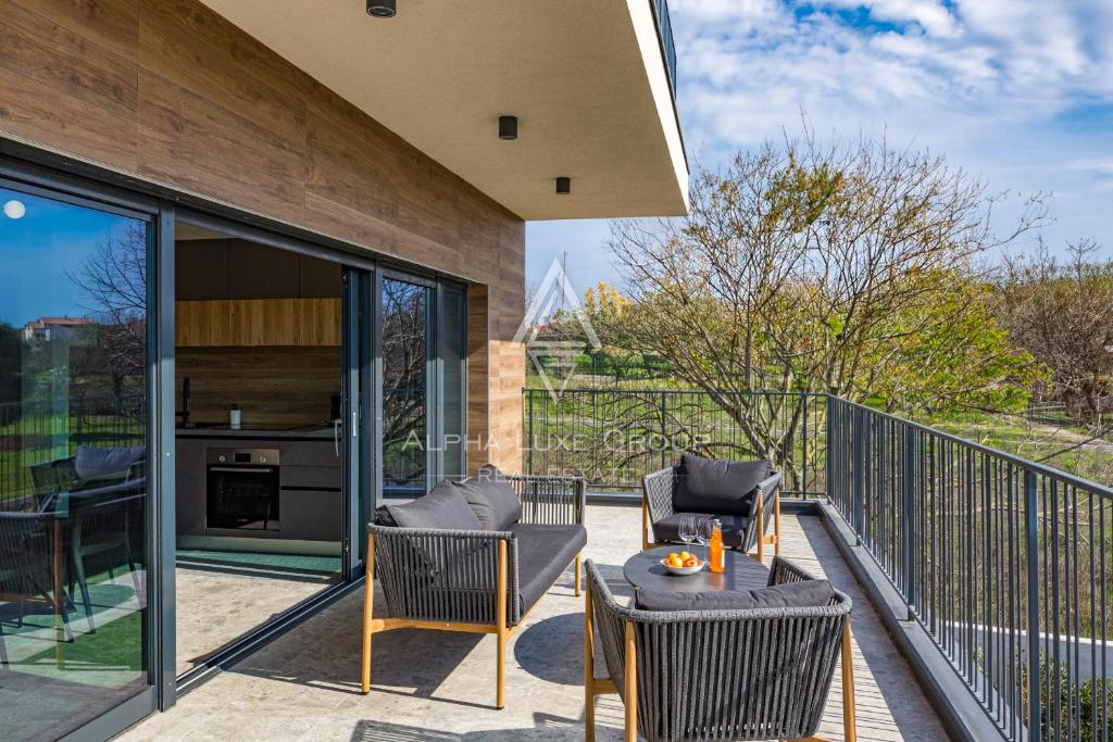 Istria, Banjole: Villa moderna vicino al mare