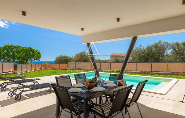 Istria, Krnica: Villa contemporanea vista mare