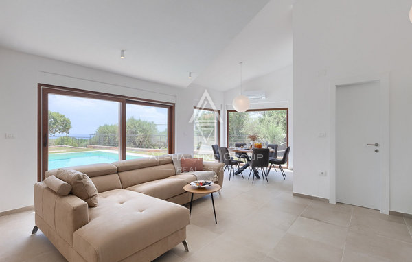 Istria, Krnica: Villa contemporanea vista mare