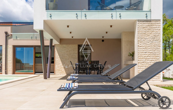 Istria, Krnica: Villa contemporanea vista mare