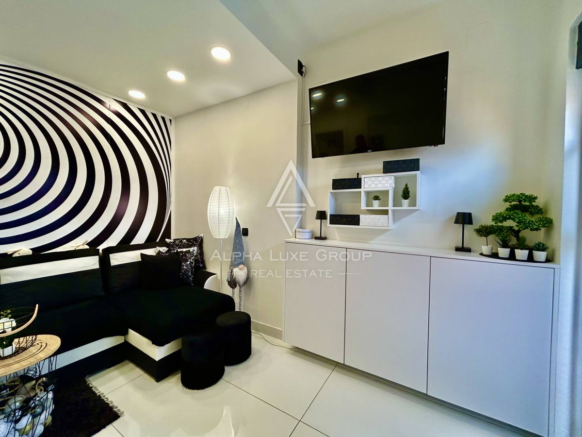 Istria, Umag: Appartamento moderno arredato mare