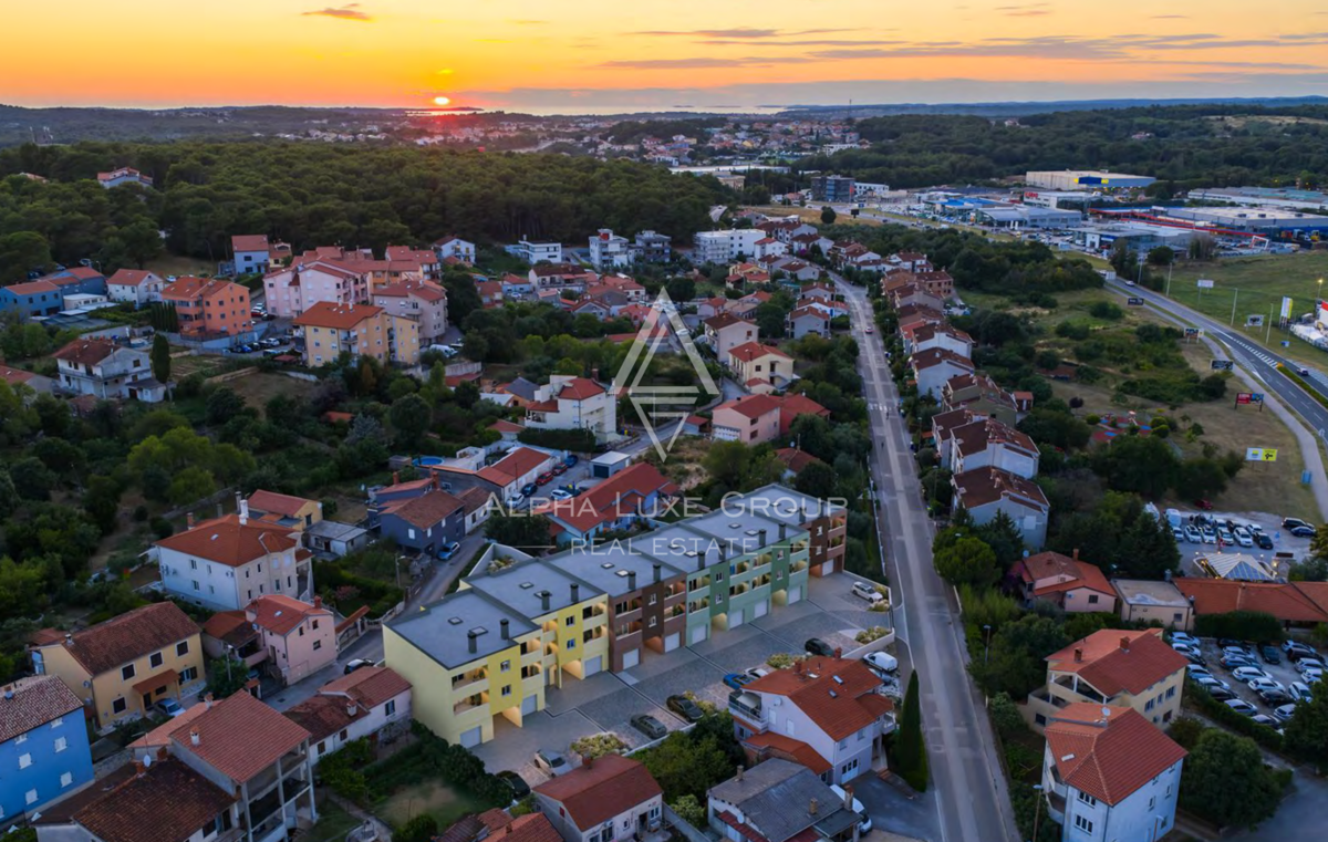 Istria,Pula: Appartamento con 2 camere e garage