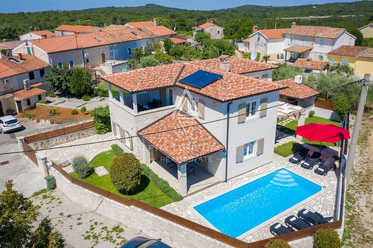 Istria, San Lorenzo: Villa moderna con piscina