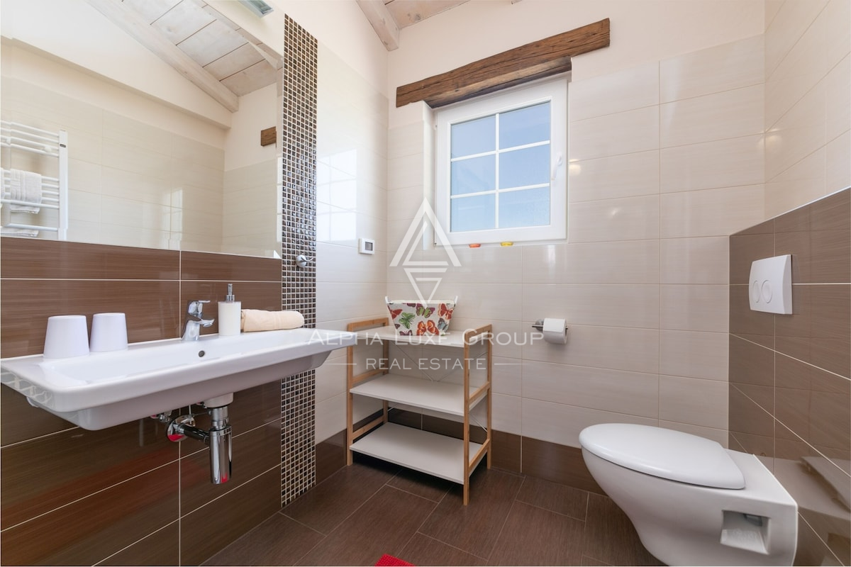 Istria, San Lorenzo: Villa moderna con piscina