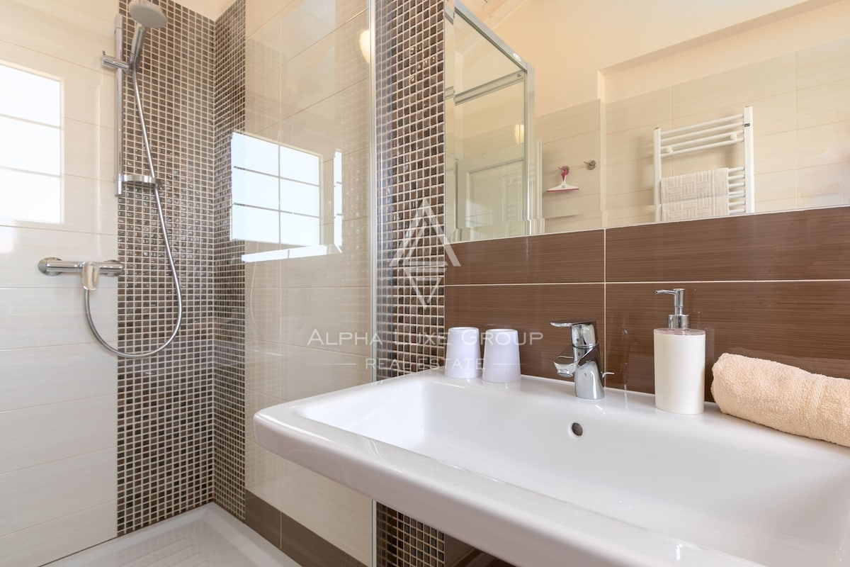 Istria, San Lorenzo: Villa moderna con piscina