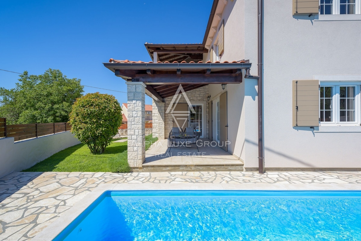 Istria, San Lorenzo: Villa moderna con piscina