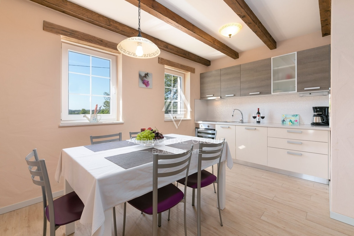 Istria, San Lorenzo: Villa moderna con piscina