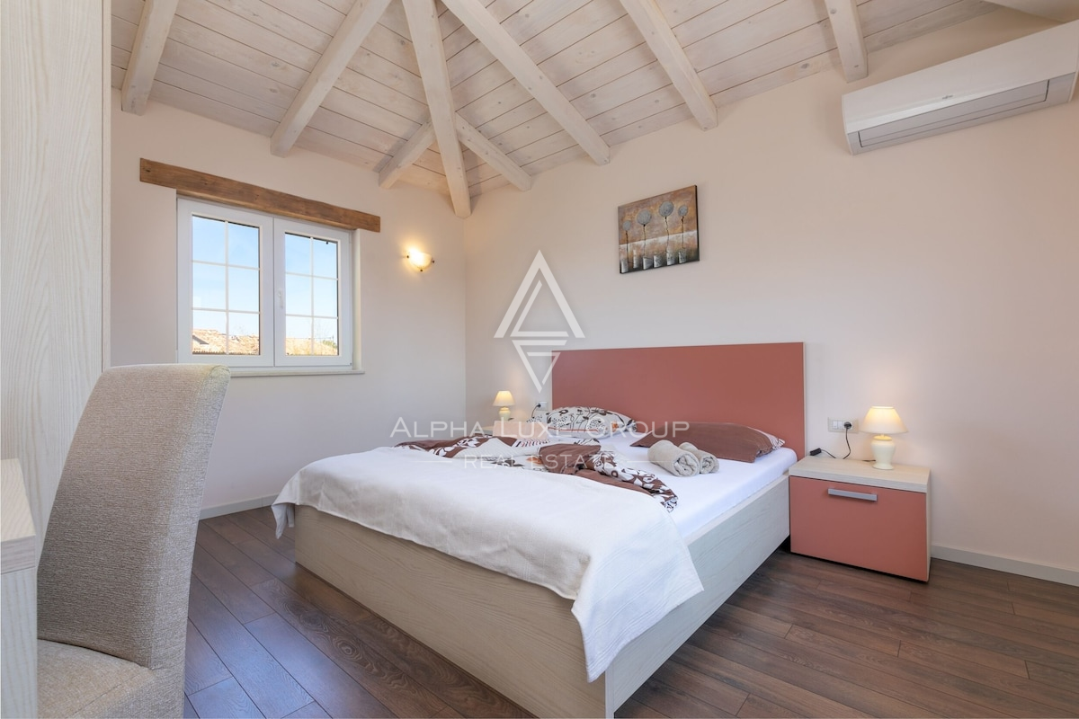 Istria, San Lorenzo: Villa moderna con piscina