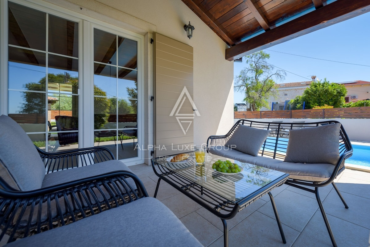 Istria, San Lorenzo: Villa moderna con piscina