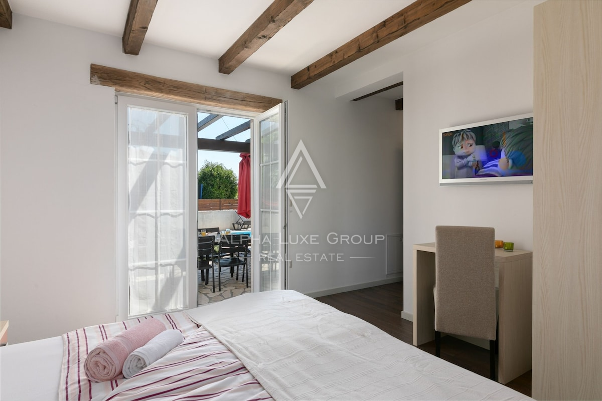 Istria, San Lorenzo: Villa moderna con piscina