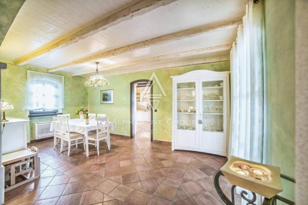 Istria, Višnjan, Lussuosa villa in pietra con piscina e vista mozzafiato