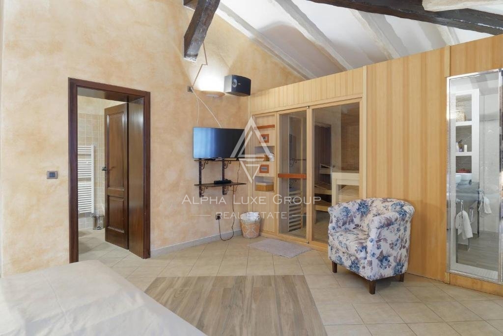 Istria, Višnjan, Lussuosa villa in pietra con piscina e vista mozzafiato