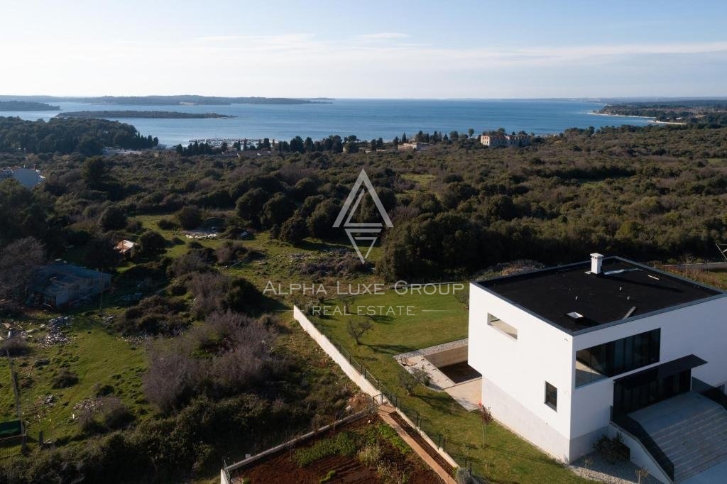 Istria, Pula – Villa di lusso con vista mare e comfort moderni in vendita