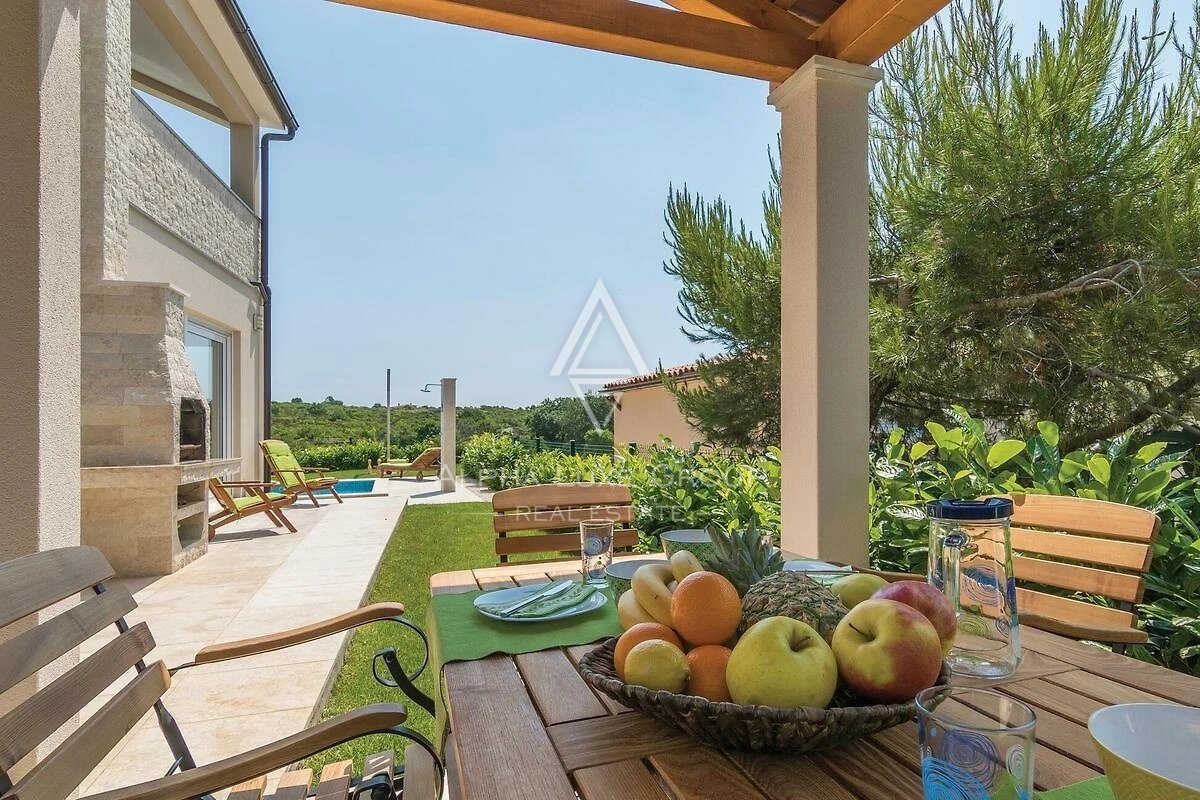 Istria, Pomer: Incantevole casa con vista mare in vendita vicino a Medulin