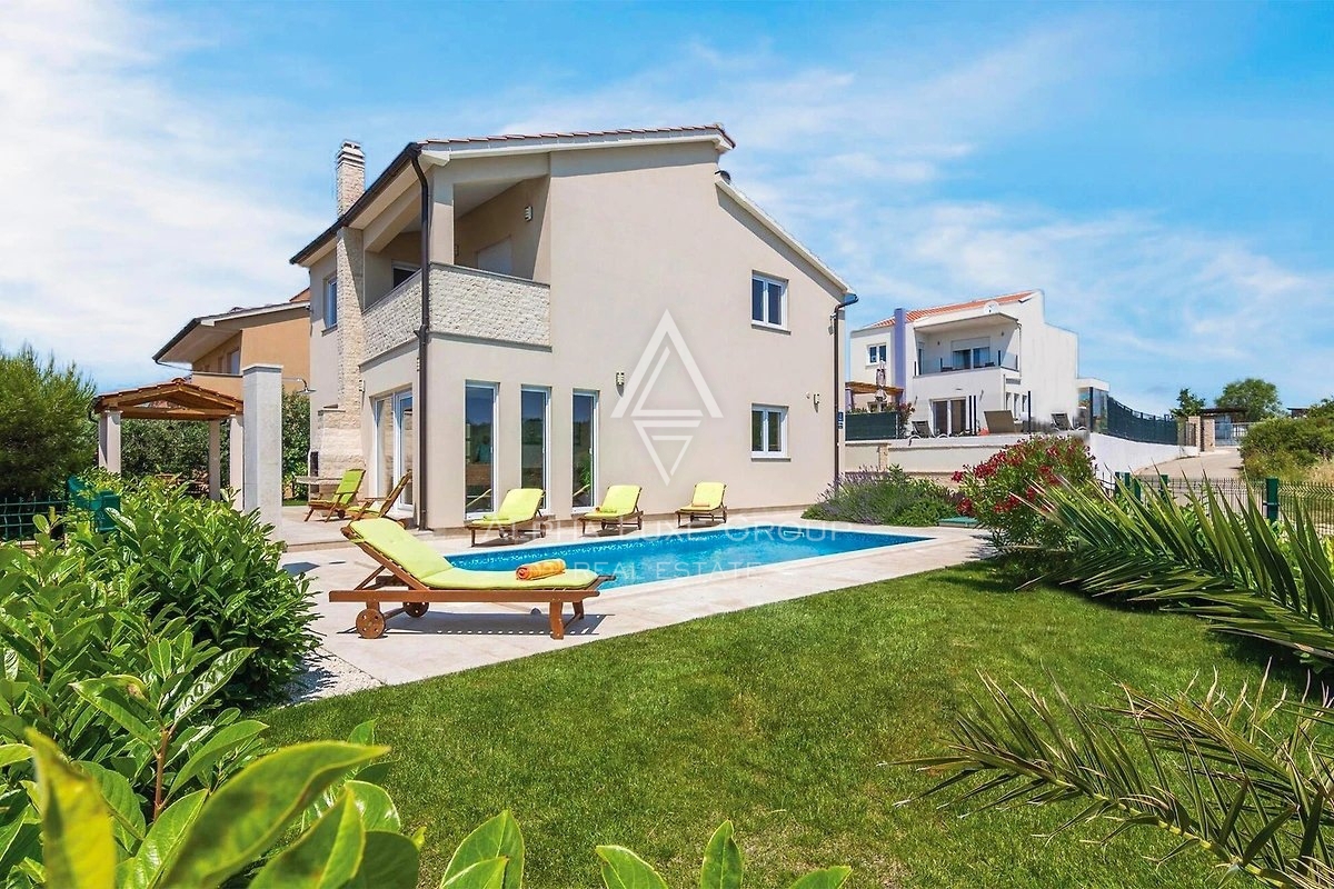 Istria, Pomer: Incantevole casa con vista mare in vendita vicino a Medulin