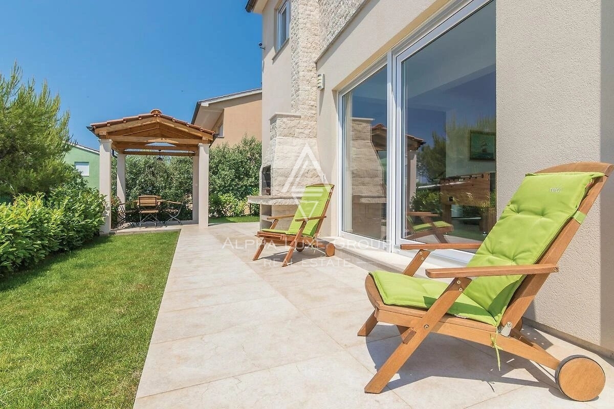 Istria, Pomer: Incantevole casa con vista mare in vendita vicino a Medulin