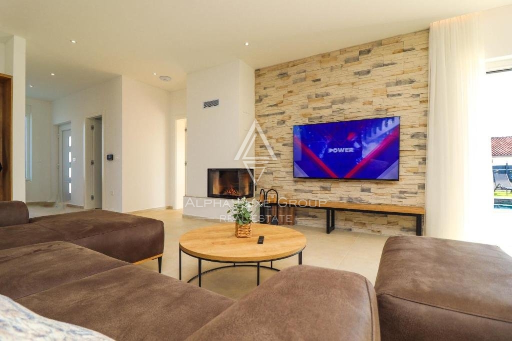 Sveti Lovreč - Villa elegante in tranquillo villaggio istriano