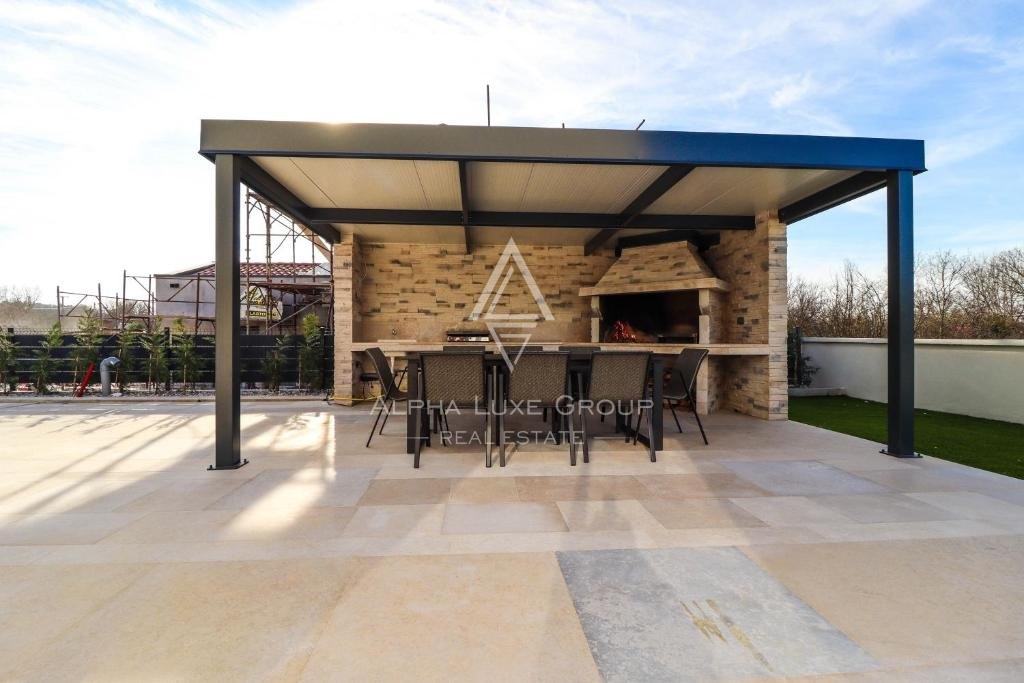 Sveti Lovreč - Villa elegante in tranquillo villaggio istriano