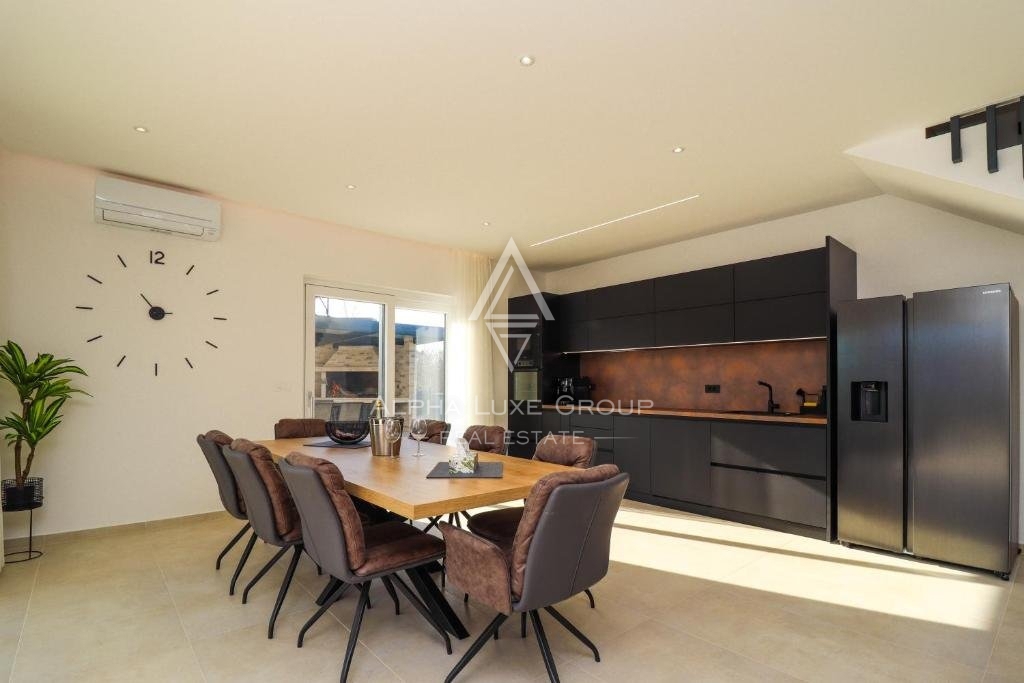 Sveti Lovreč - Villa elegante in tranquillo villaggio istriano