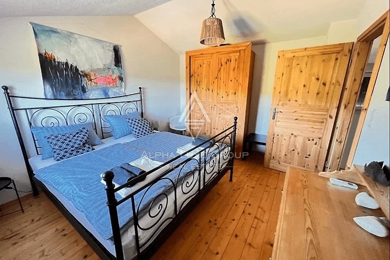 Labin, Istria: Incantevole Casa con Piscina in un Ambiente Tranquillo