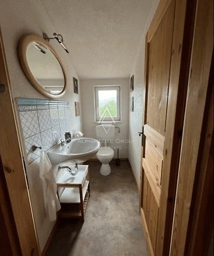 Labin, Istria: Incantevole Casa con Piscina in un Ambiente Tranquillo